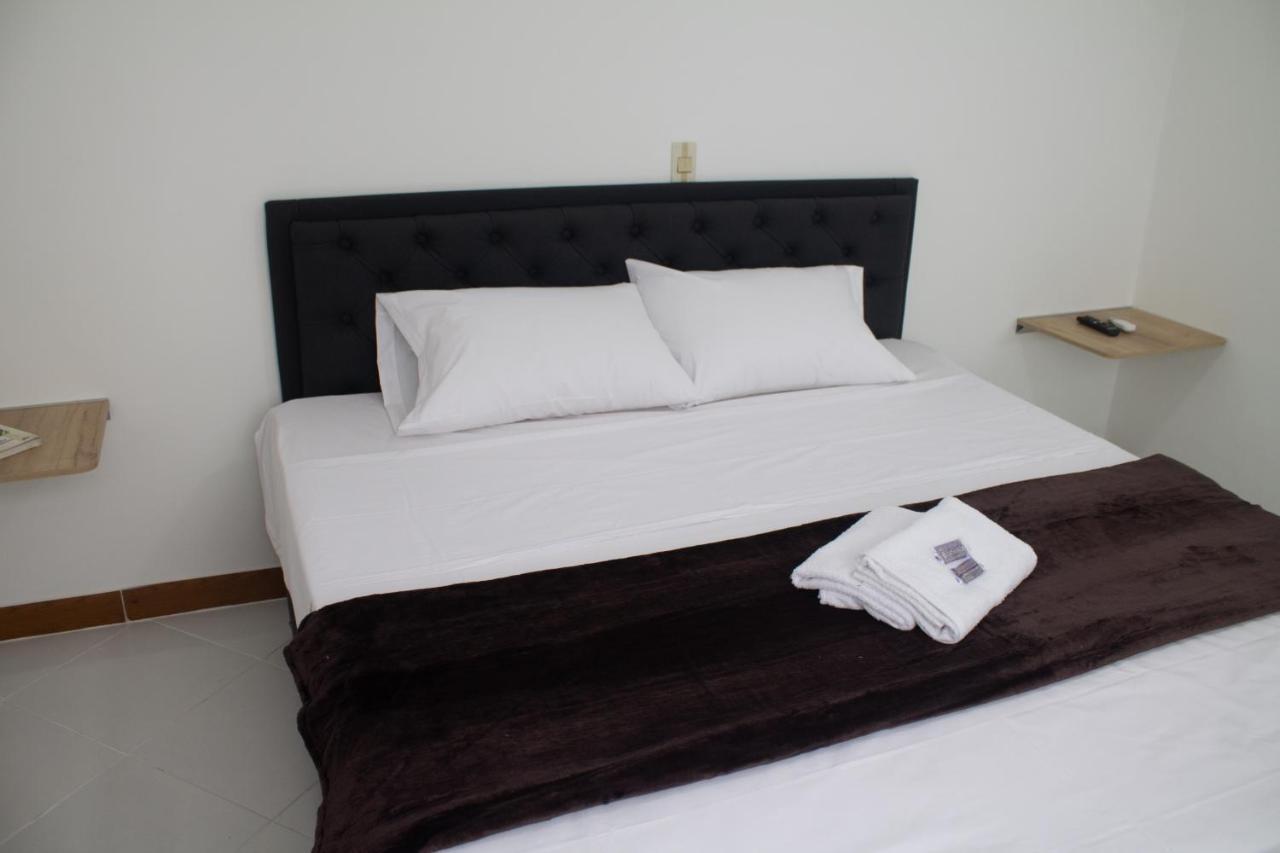 Hotel Picasso 70 Медельїн Екстер'єр фото
