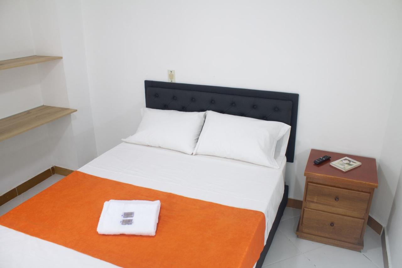 Hotel Picasso 70 Медельїн Екстер'єр фото