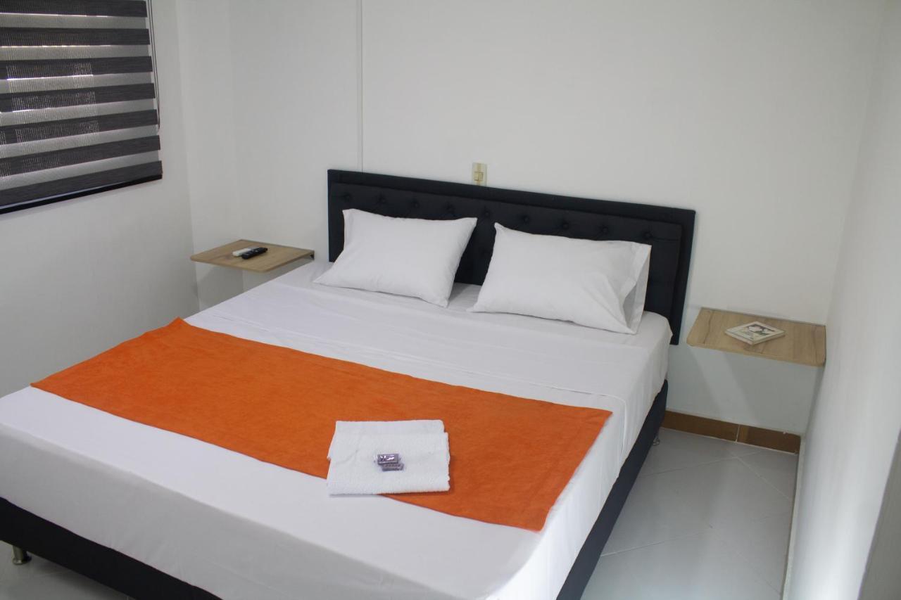 Hotel Picasso 70 Медельїн Екстер'єр фото