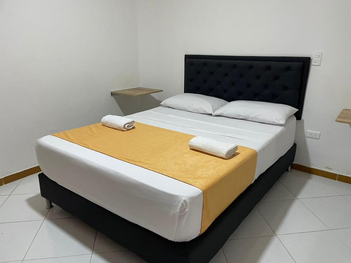Hotel Picasso 70 Медельїн Екстер'єр фото